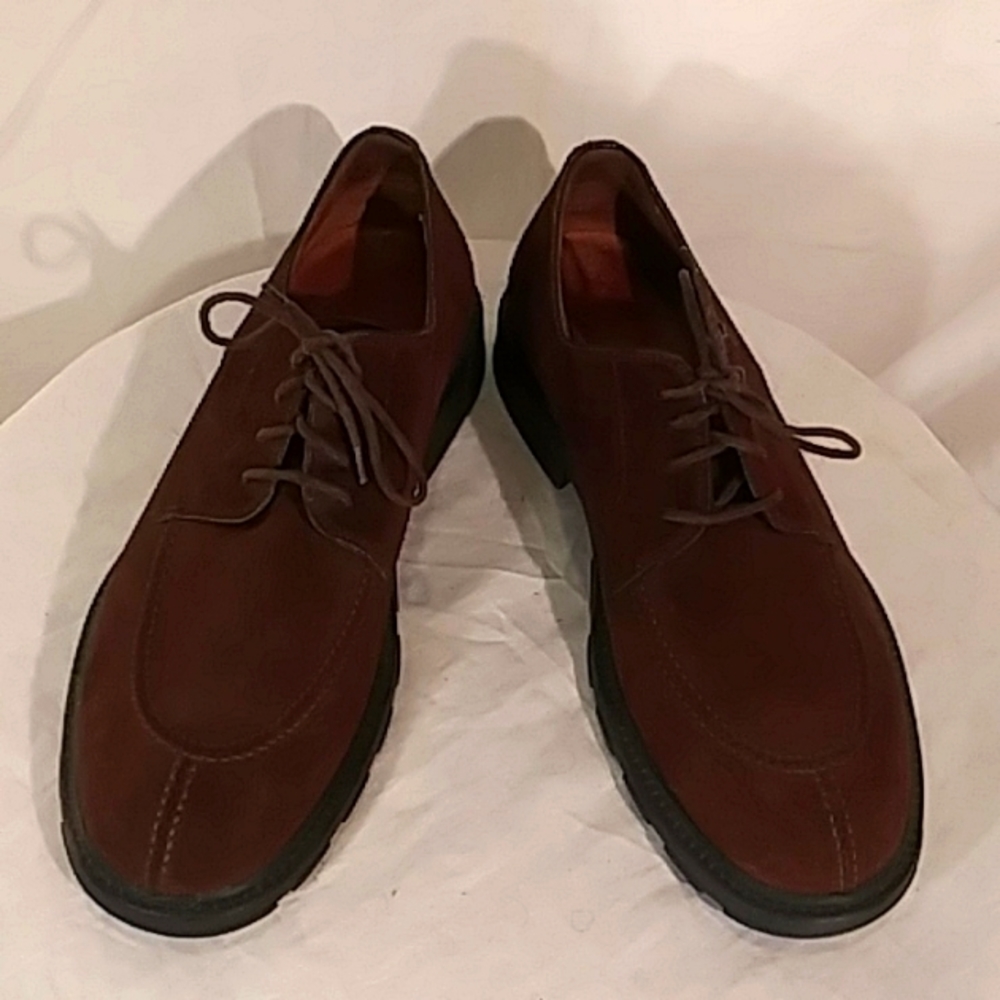 Like New Johnston & Murphy (Italy) Brown Suede & Rubber Bottom  Oxford Shoes